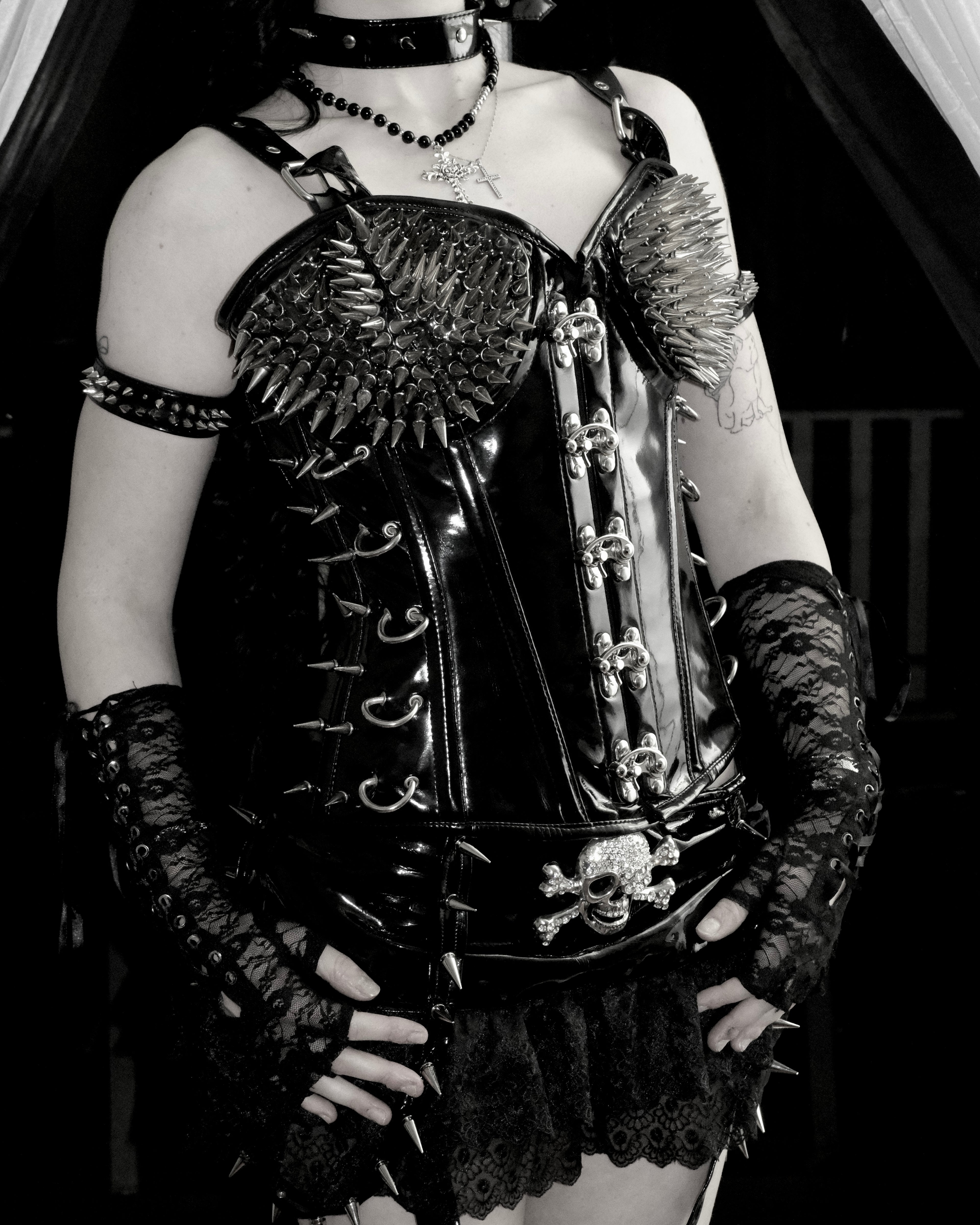 Xtreme spike corset